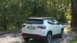 Jeep Compass 4x4 2.0 Multijet 140 - zdjęcie 3