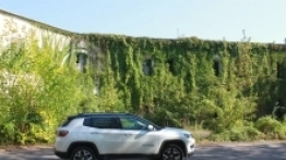 Jeep Compass 4x4 2.0 Multijet 140 - zdjęcie 15