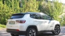 Jeep Compass 4x4 2.0 Multijet 140 - zdjęcie 19