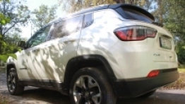 Jeep Compass 4x4 2.0 Multijet 140 - zdjęcie 23