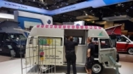 Są też foodtrucki. Na zdjęciu – mobilna lodziarnia w stylu retro. - zdjęcie 6