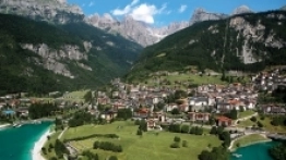 Jezioro Molveno, kolejny przystanek Twojego - zdjęcie 1