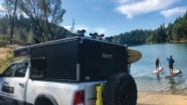 Kabiny mieszkalne Pop-up firmy Four Wheel Campers - zdjęcie 11