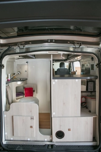 Kamper-bus z toaletą? TAK! - zdjęcie 9