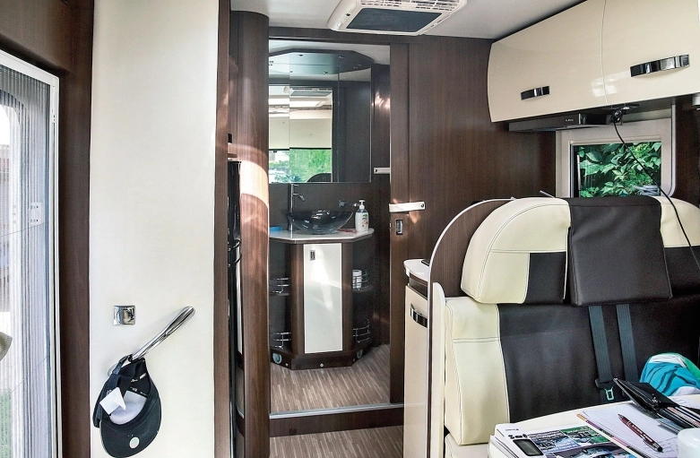 Kamper klasy premium – testujemy Benimara Aristeo 694