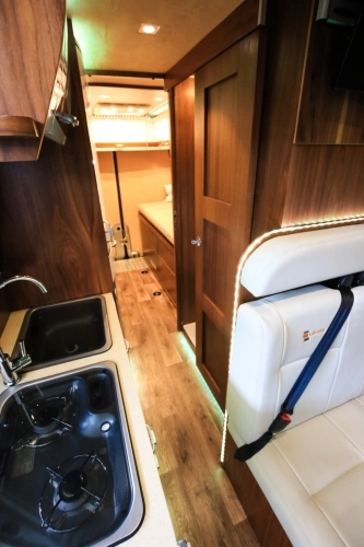 Kamper-van na Mercedesie? - zdjęcie 2