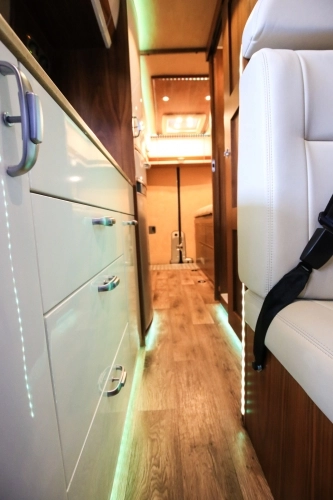 Kamper-van na Mercedesie? - zdjęcie 7