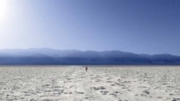 Badwater Basin to najniżej położone miejsce w Ameryce Północnej (86 m poniżej poziomu morza) - zdjęcie 2