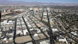 Z hotelu Stratosphere (Las Vegas)  można podziwiać panoramę miasta - zdjęcie 8