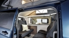 Buerstner Copa  to niewielki pojazd na bazie Forda Transita Custom, z podnoszonym dachem - zdjęcie 7