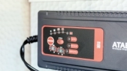 Ładowarka akumulatorowa Ataba i przycisk Mode  – ale skąd użytkownik ma wiedzieć, który tryb wybrać? - zdjęcie 14