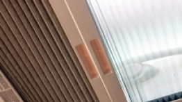 Przy każdym z okien mamy prosty system – albo wyciągamy moskitierę, albo zasłonkę - zdjęcie 18