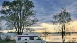 Mały bus, który jest dużym kamperem - zdjęcie 2