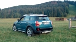 Mini, które nie jest mini, czyli Countryman - zdjęcie 2
