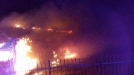 Mścice: przyczepy kempingowe w ogniu, ponad 2 mln strat [ZDJĘCIA] - zdjęcie 1