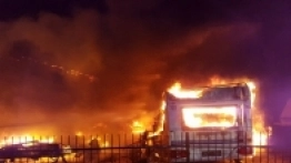 Mścice: przyczepy kempingowe w ogniu, ponad 2 mln strat [ZDJĘCIA] - zdjęcie 11