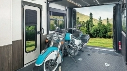 W zależności od wyboru wersji podłogowej i aranżacji przestrzeni możemy wygospodarować miejsce na przewóz ulubionego motocykla czy innego pojazdu (np. quada) - zdjęcie 8