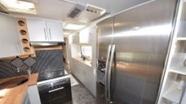 Największa przyczepa kempingowa w Europie na sprzedaż - zdjęcie 4