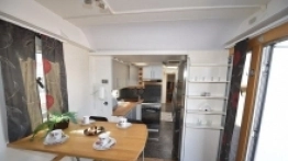 Największa przyczepa kempingowa w Europie na sprzedaż - zdjęcie 13