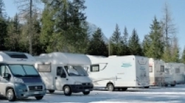 Jak widać, miłośników białego szaleństwa pośród caravaningowców nie brakuje - zdjęcie 1