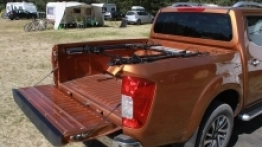 Nissan NP300 Navara dCi 190 - zdjęcie 24