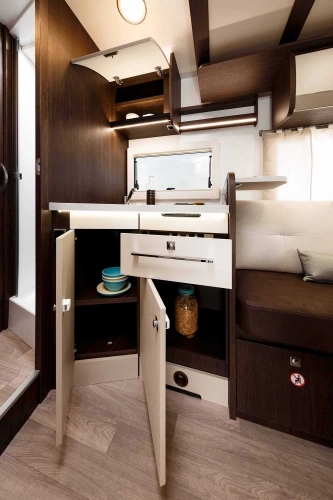 Optymalny podróżnik. Benimar Tessoro 497 - zdjęcie 4