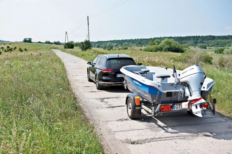 Passat stworzony do ciągnięcia przyczep
