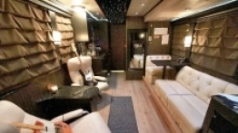 A to salon w pojeździe, który zamówiła jedna z gwiazd rocka - zdjęcie 6