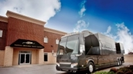 Najnowszy model z Prevost Car przed siedzibą Hemphill Brothers Coach, która znajduje się w pobliżu Nashville w stanie Tennessee - zdjęcie 12