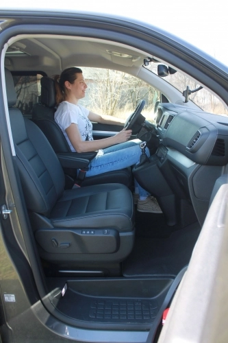 Peugeot Traveller Allure 2.0 HDI 150KM - zdjęcie 11