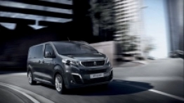 Peugeot Traveller Allure 2.0 HDI 150KM - zdjęcie 18