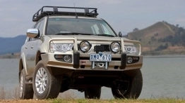 Mitsubishi Pajero Sport zmodyfikowane przez ARB - zdjęcie 10