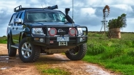 Nissan Navara zmodyfikowany przez ARB - zdjęcie 12