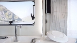 Pięciogwiazdkowa półintegra. Eura Mobil Contura 766 EF - zdjęcie 3