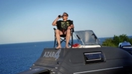 Łukasz pokazuje, jak można wykorzystać dach kapsuły - zdjęcie 9