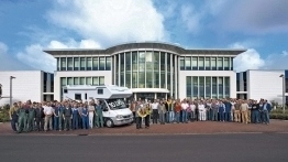 Latem 2004 roku pracownicy i zarząd firmy świętowali wyprodukowanie 10 000. samochodu kempingowego marki Hobby - zdjęcie 11