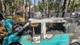 Pożar na kempingu. Bus całkowicie spłonął - zdjęcie 3