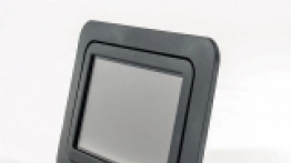 Panel dotykowy ma swoje stałe miejsce w przyczepie - zdjęcie 1