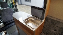 Prosty, ekonomiczny, bezawaryjny luksusowy  - zdjęcie 3