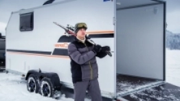 Przyczepa, do której schowasz nawet skuter śnieżny - zdjęcie 2