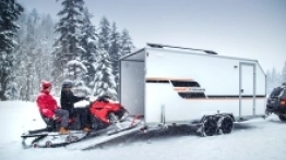 Przyczepa, do której schowasz nawet skuter śnieżny - zdjęcie 4