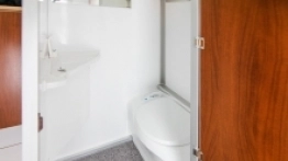 Przyczepa, do której schowasz nawet skuter śnieżny - zdjęcie 7