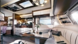 Cellini, awangarda wśród europejskich, to flagowy model przyczepy marki Tabbert, gdy zwrócić uwagę na zabudowę typu slide-out i przestrzeń pokojów. Materace w sypialniach mają wymiary: 225x146 cm i 200x153 cm - zdjęcie 1