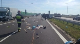 Roztrzaskany kamper na S3. 4 osoby ranne - zdjęcie 2