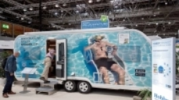 Rozwiązania związane z internetem rzeczy i smart home to domena targów CES w Las Vegas. Ale i podczas targów caravaningowych da się zauważyć sondowanie popytu na integrację w standardzie - zdjęcie 3