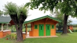 Zaletą obiektu jest całoroczna toaleta  (damska i męska z natryskami), dostęp do wody pitnej i chemiczne WC. - zdjęcie 2