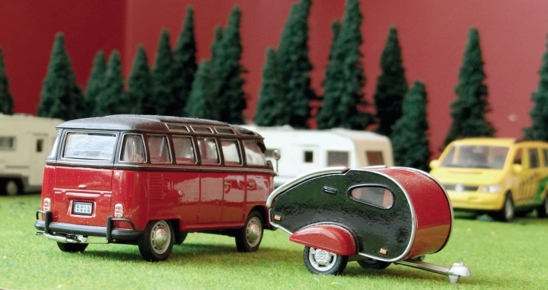 Stworzył własny kemping na specjalnej makie