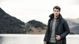 Kolekcja Henri Lloyd to projekty utrzymane w marynistycznym, subtelnym i modnym wzornictwie, doskonale pasujące również do miejskiego stylu - zdjęcie 1