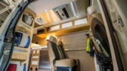 Terenowa "Elektrownia" 4x4 od Outside Van - zdjęcie 2