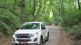 Testujemy Isuzu D-Max Shiro - zdjęcie 8